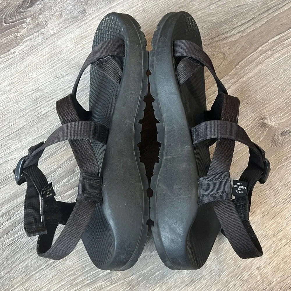 Chaco Z/2 Terreno Black Hiking Sandals Chunky Vibram Soles Mens‎ 9